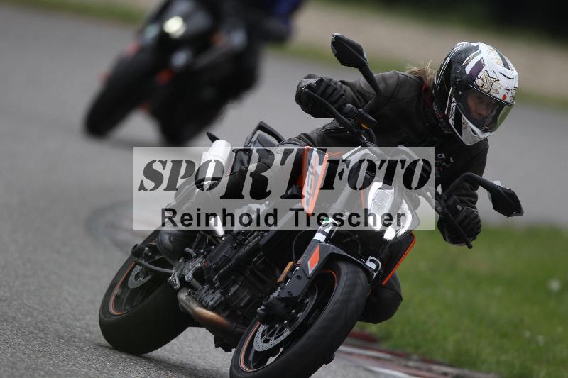 /Archiv-2025/10 23.04.2025 Cornu Master School ADR/gruen-vert/43